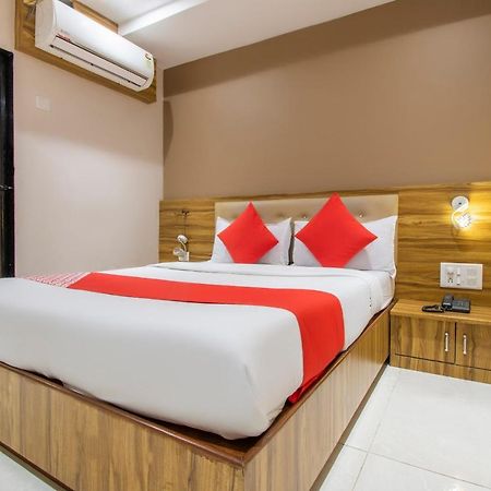 OYO 69377 Hotel Ruby Mumbai Exterior foto