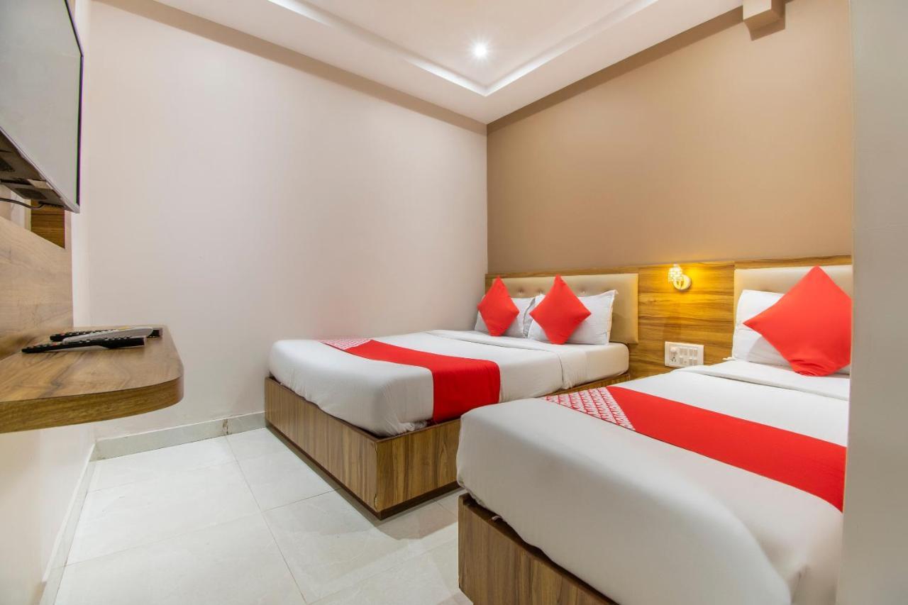 OYO 69377 Hotel Ruby Mumbai Exterior foto